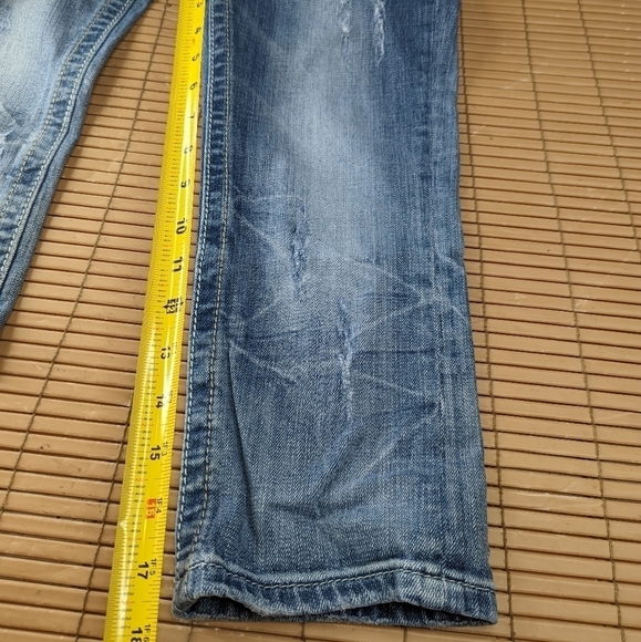 Miss Me Girls 12 Jeans Capri Blue Denim Distressed  Embroidered Pockets JK1054P. - Picture 7 of 9